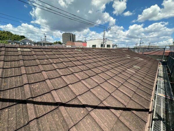 横浜市港北区にてアパート屋根葺き替え工事〈Tルーフ・ヴェルウッド使用〉の施工前写真