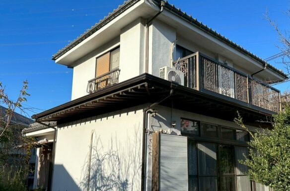 横浜市栄区にて雨樋修理〈銅板樋の穴あき〉の施工後写真